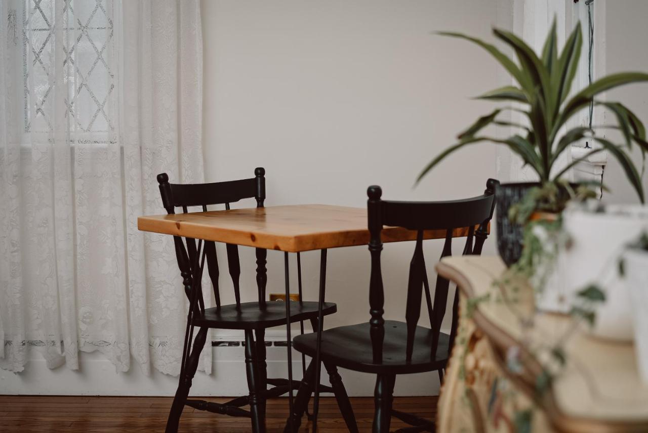 Hill Road Manor Bed & Breakfast Grand Falls Windsor Ngoại thất bức ảnh